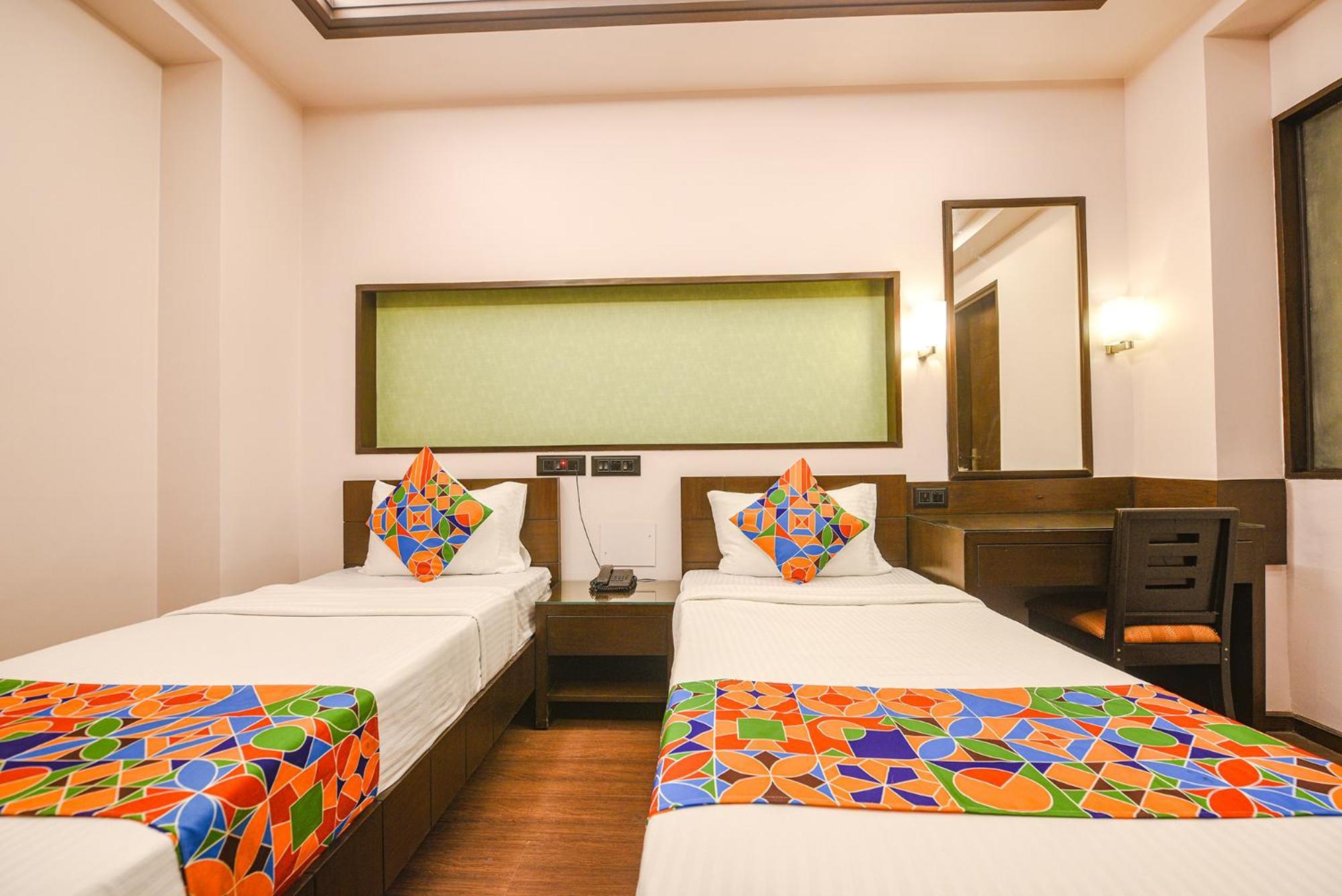 Fabhotel Aashraye New Delhi Buitenkant foto