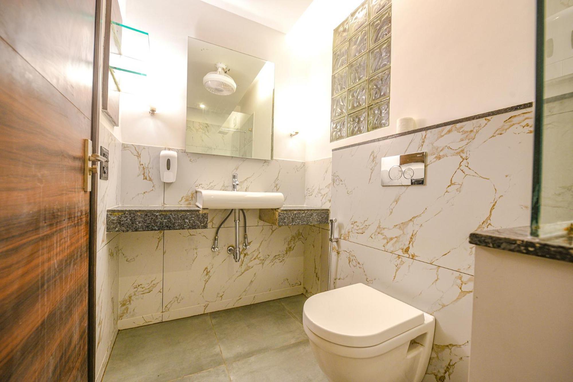 Fabhotel Aashraye New Delhi Buitenkant foto