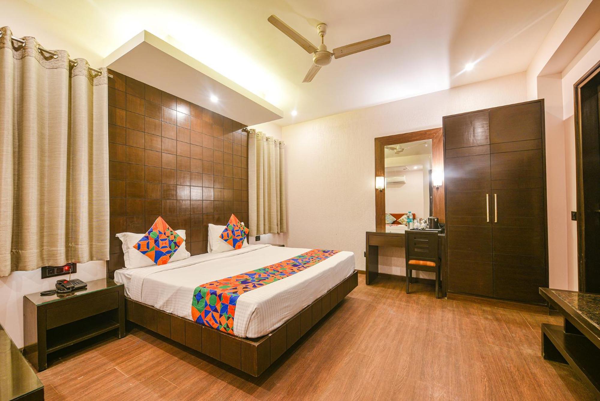 Fabhotel Aashraye New Delhi Buitenkant foto