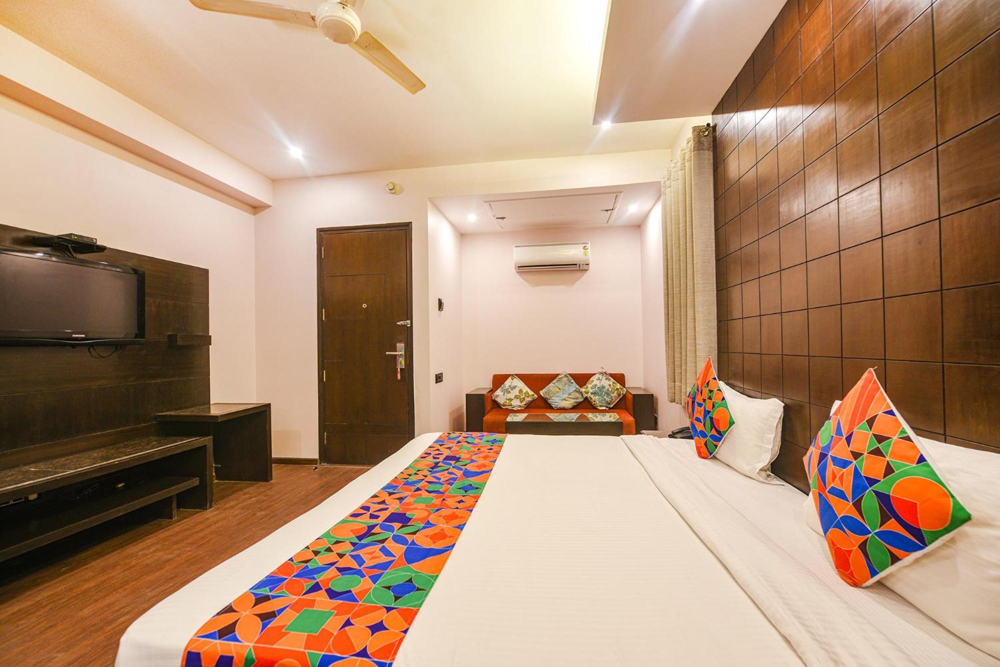 Fabhotel Aashraye New Delhi Buitenkant foto