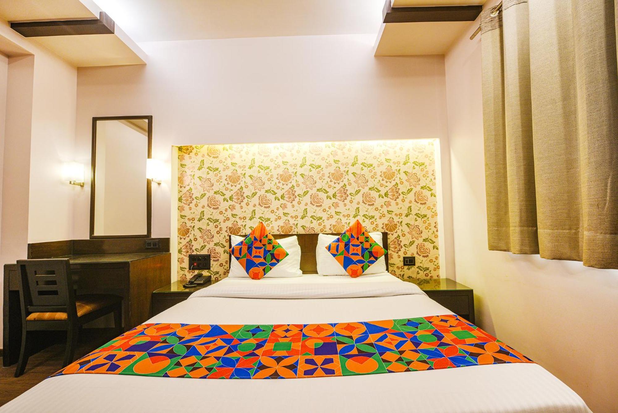 Fabhotel Aashraye New Delhi Buitenkant foto