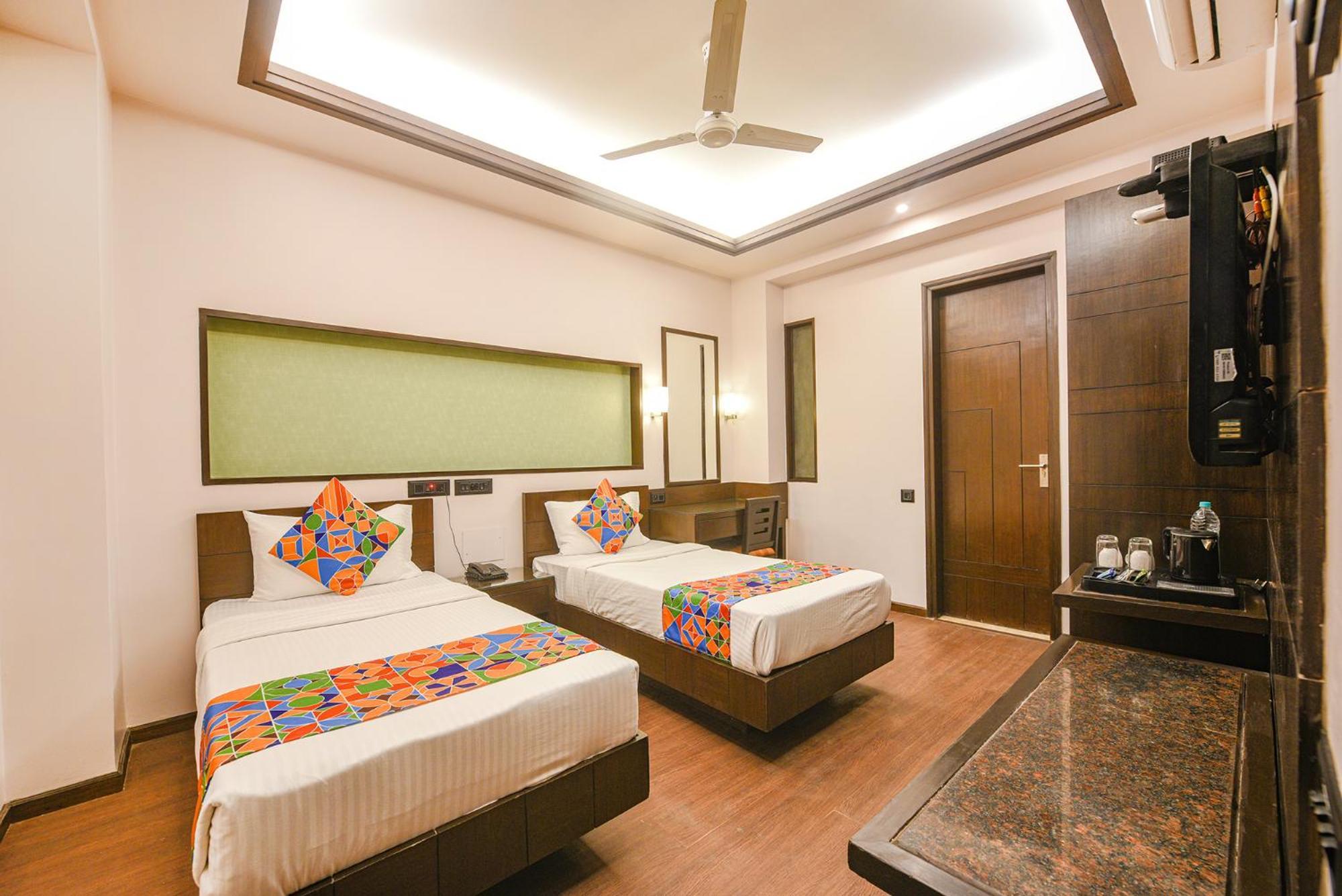 Fabhotel Aashraye New Delhi Buitenkant foto